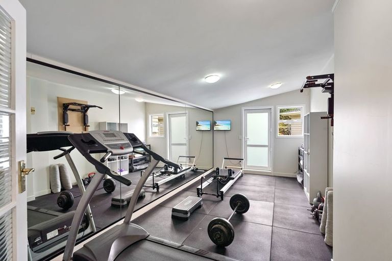 Photo of property in 30 Golf Road, Paraparaumu Beach, Paraparaumu, 5032