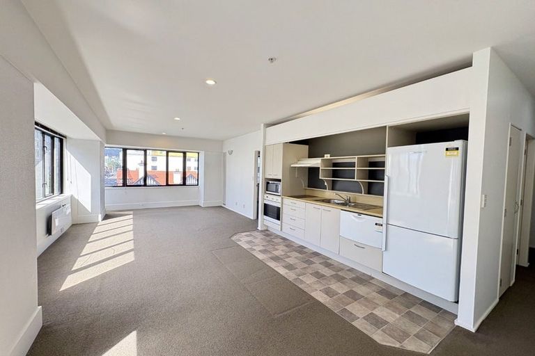Photo of property in St Peters Apartments, 3b/192 Willis Street, Te Aro, Wellington, 6011