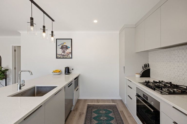 Photo of property in 1/11 Walsh Street, Forest Lake, Hamilton, 3200