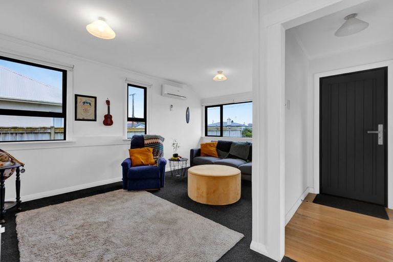 Photo of property in 3 Tupoki Street, Glen Avon, New Plymouth, 4312