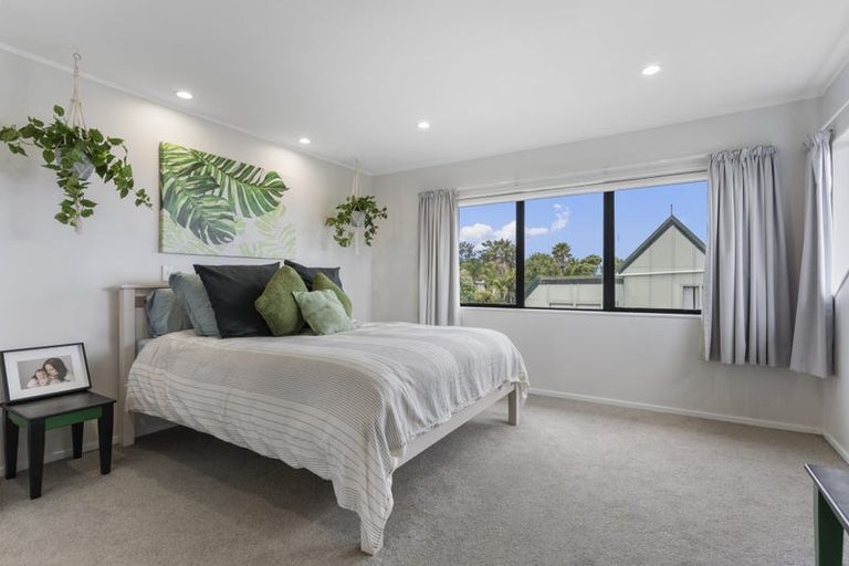 Photo of property in 5 Siesta Terrace, Gulf Harbour, Whangaparaoa, 0930