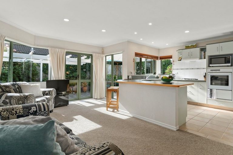 Photo of property in 32 Castlewold Drive, Bethlehem, Tauranga, 3110