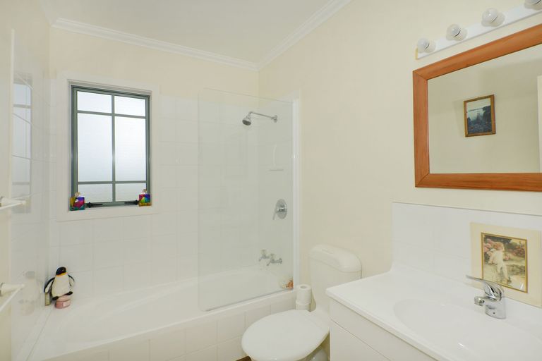 Photo of property in 10 Pebble Beach Boulevard, Te Kamo, Whangarei, 0112