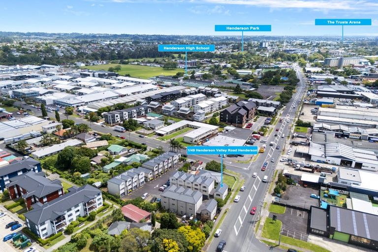 Photo of property in 1/51 Henderson Valley Road, Henderson, Auckland, 0612