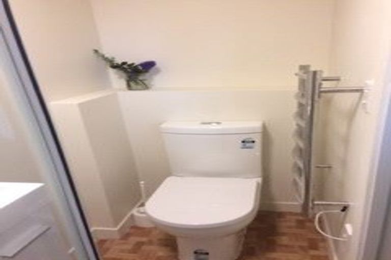 Photo of property in 27a Pinnacle Street, Seatoun, Wellington, 6022