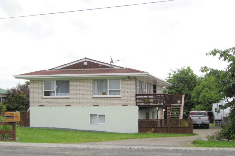 Photo of property in 579 Great South Road, Rosehill, Papakura, 2113