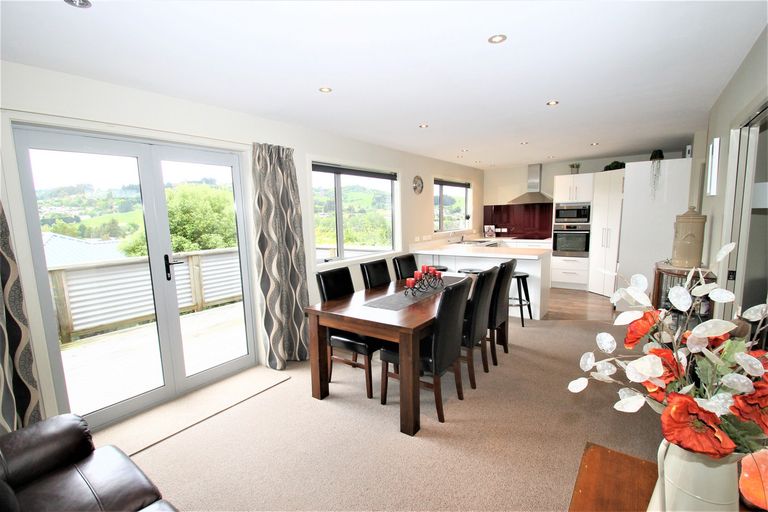 Photo of property in 9 Thomson Street, Green Island, Dunedin, 9018