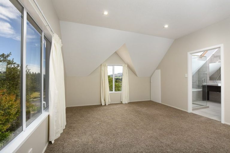 Photo of property in 186 Gladstone Road North, Mosgiel, 9024