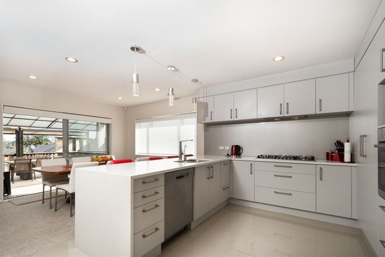 Photo of property in 98 Tapu Road, Huapai, Kumeu, 0810