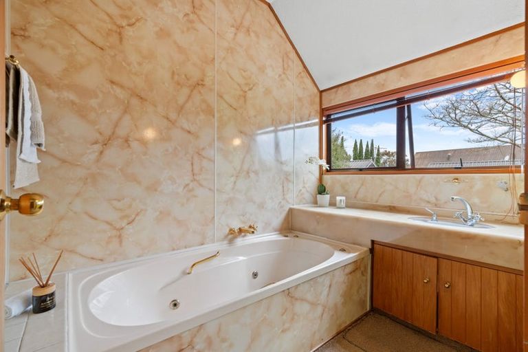 Photo of property in 58 Corfe Street, Ilam, Christchurch, 8041