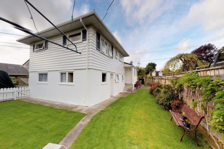 Photo of property in 1 Byrd Street, Levin, 5510