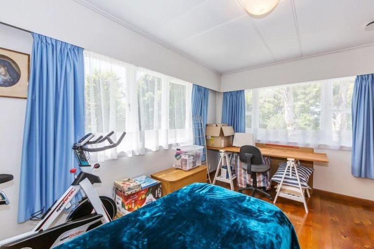 Photo of property in 327 Rodney Street, Wellsford, 0900