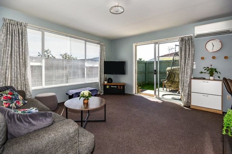 Photo of property in 4/161 Marine Parade, New Brighton, Christchurch, 8083