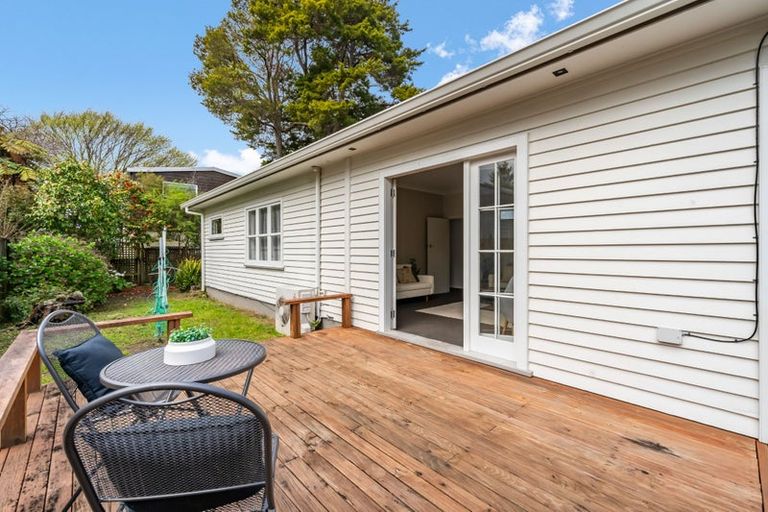 Photo of property in 2 Wood Street, Wallaceville, Upper Hutt, 5018