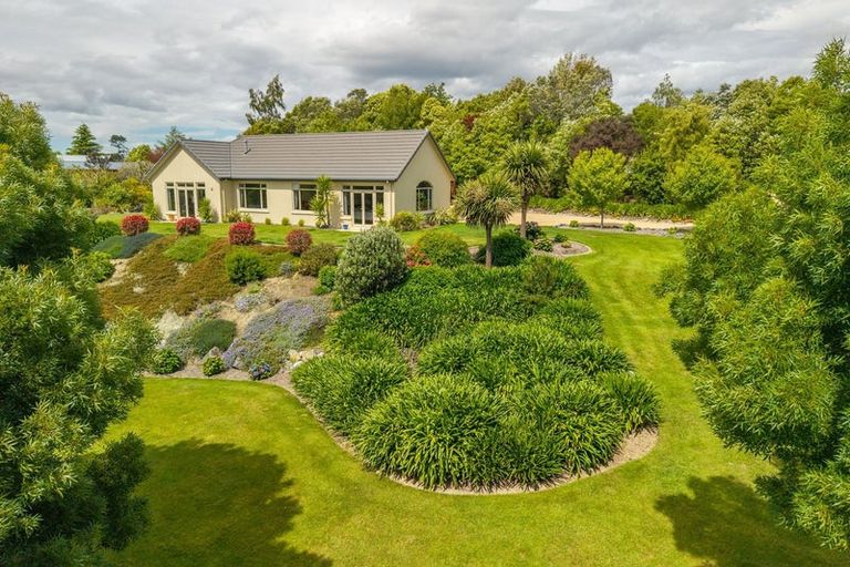 Photo of property in 96 Totara View Road, Wakefield, 7095