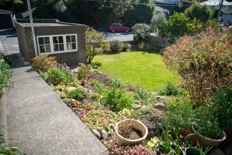 Photo of property in 57 Severn Street, Island Bay, Wellington, 6023