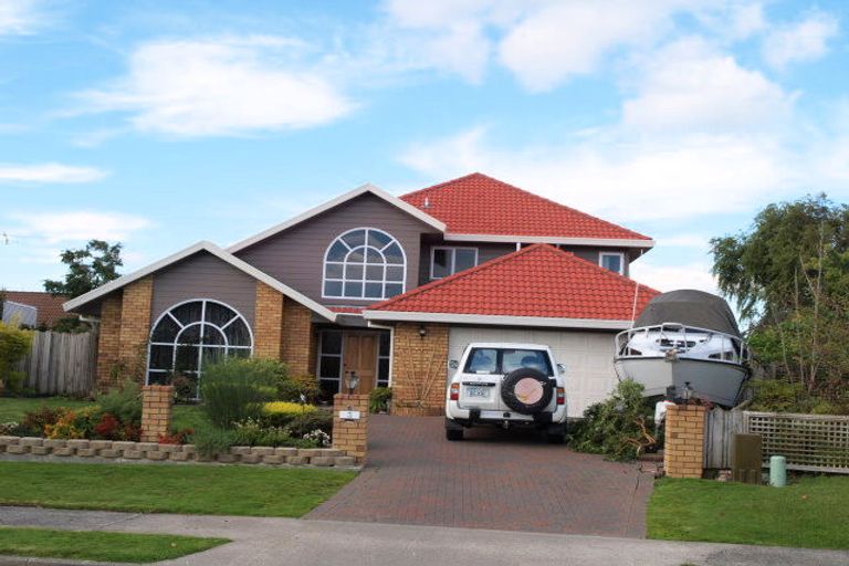 Photo of property in 3 Pajaro Place, Golflands, Auckland, 2013