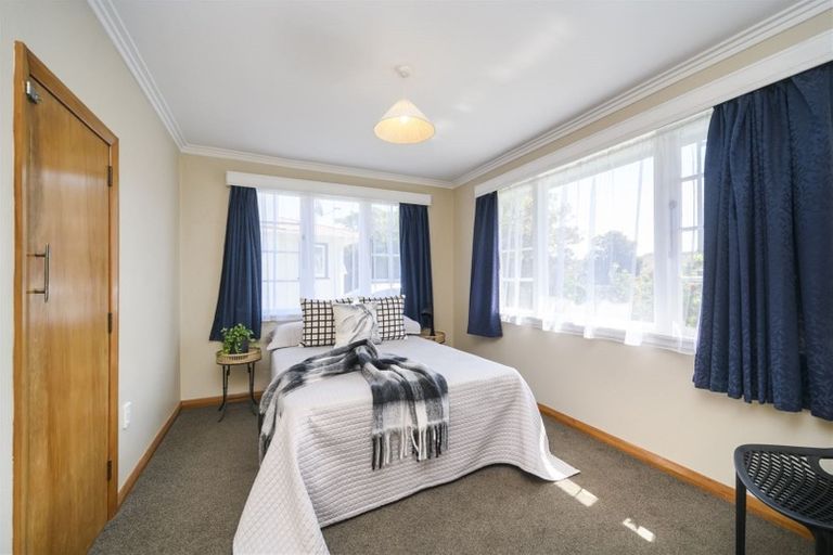 Photo of property in 22 Park Road, West End, Palmerston North, 4412