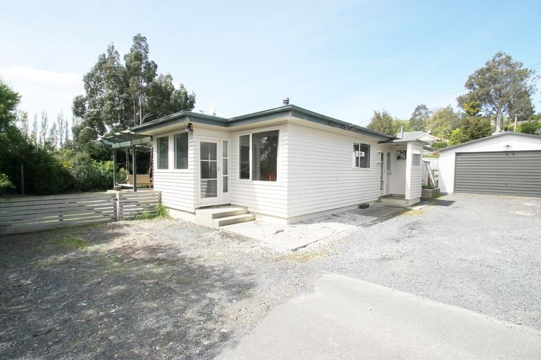 Photo of property in 1 Bardsey Street, Allanton, Mosgiel, 9092
