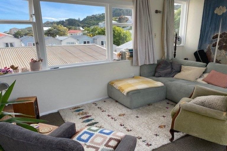 Photo of property in 144 Tasman Street, Mount Cook, Wellington, 6021