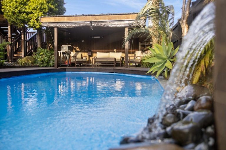 Photo of property in 1222 Papamoa Beach Road, Papamoa Beach, Papamoa, 3118