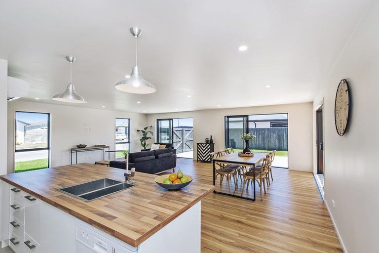 Photo of property in 6 Turin Avenue, Rolleston, 7615