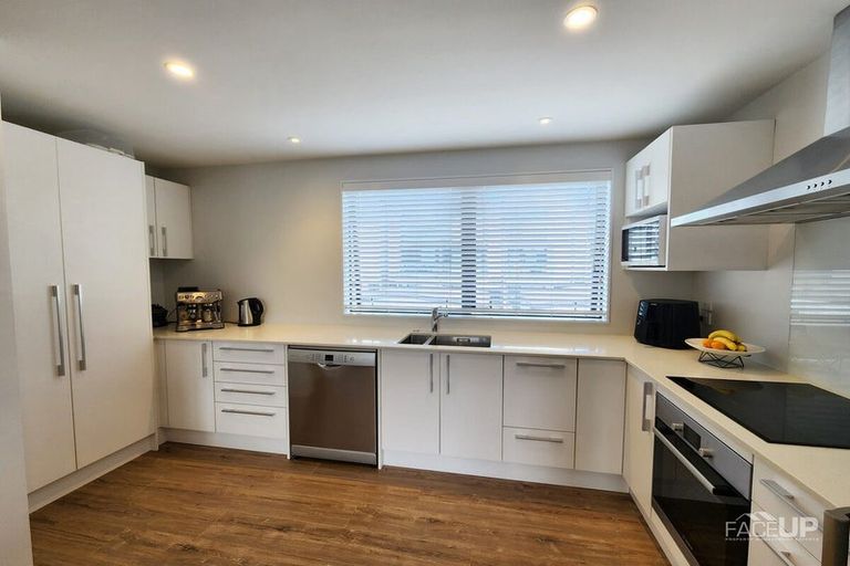 Photo of property in 15 Glenae Lane, Hobsonville, Auckland, 0618