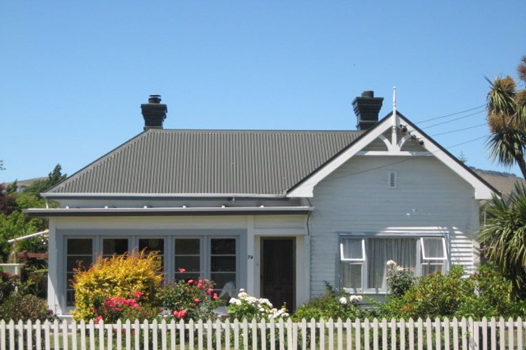 Photo of property in 74 Somerfield Street, Somerfield, Christchurch, 8024