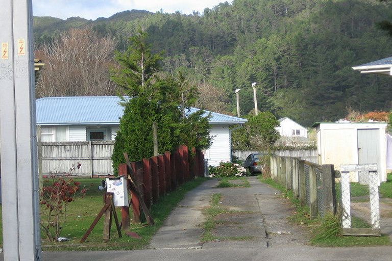Photo of property in 398 George Street, Stokes Valley, Lower Hutt, 5019