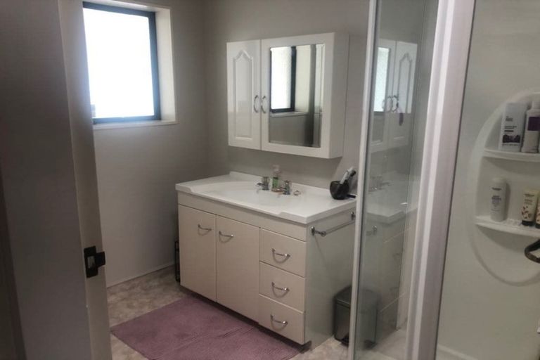 Photo of property in 13a Ranfurly Street, Trentham, Upper Hutt, 5018