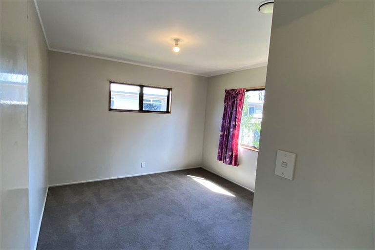 Photo of property in 20 Harbour Crest Drive, Waiuku, 2123