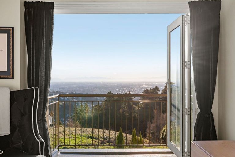 Photo of property in 9 Westview Place, Huntsbury, Christchurch, 8022