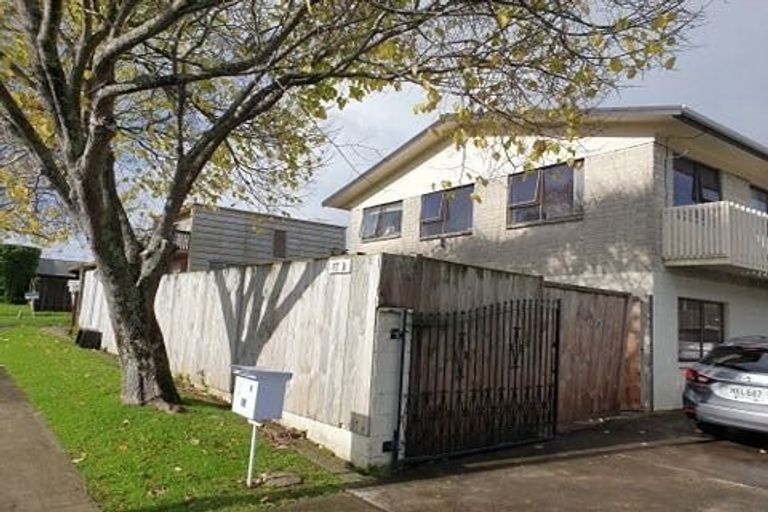 Photo of property in 1/17 Butley Drive, Farm Cove, Auckland, 2012