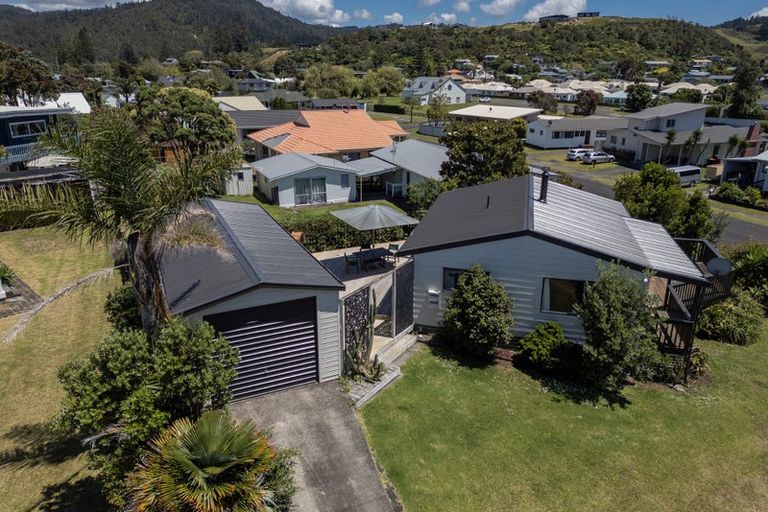 Photo of property in 1 Norfolk Place, Tairua, 3508