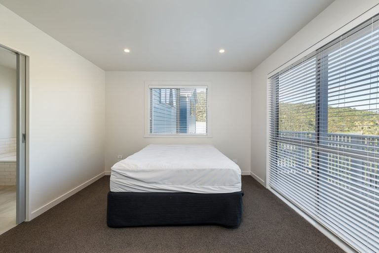 Photo of property in 12a Rarangi Way, Owhiro Bay, Wellington, 6023