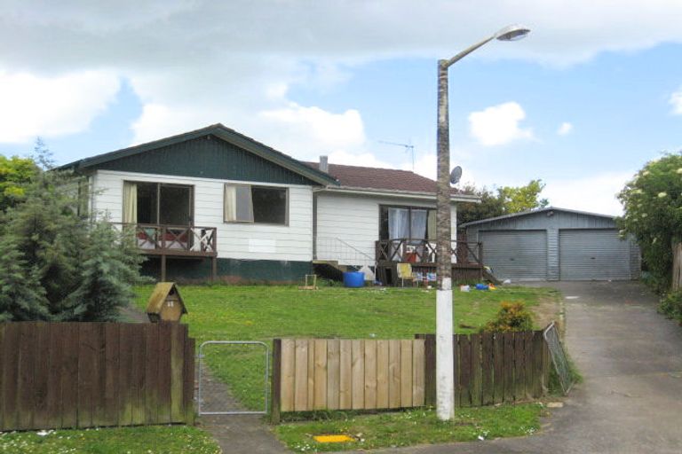 Photo of property in 10 Ririno Place, Manurewa, Auckland, 2102