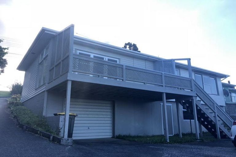 Photo of property in 2/543 East Coast Road, Browns Bay, Auckland, 0630