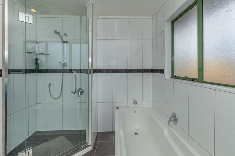 Photo of property in 24 Arataki Grove, Waitarere Beach, Levin, 5510