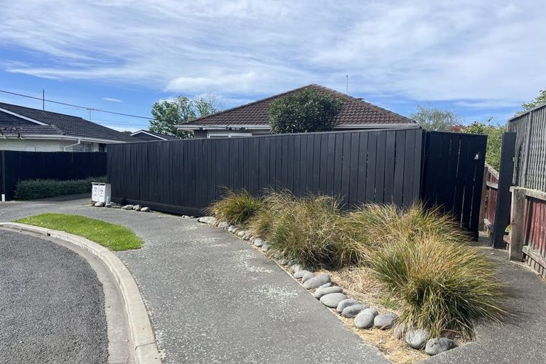 Photo of property in 1/74 Garreg Road, Bryndwr, Christchurch, 8052