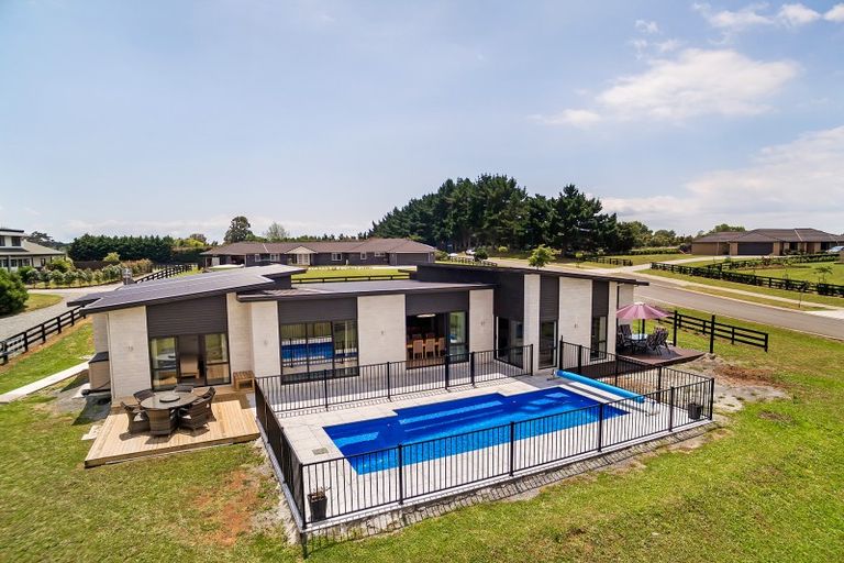 Photo of property in 6 Coach Road, Kingseat, Papakura, 2580