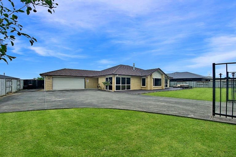 Photo of property in 44 Phillips Street, Sanson, 4817