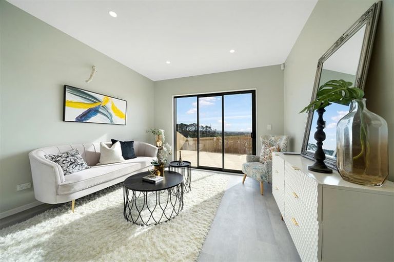 Photo of property in 42 Neretva Avenue, Massey, Auckland, 0614