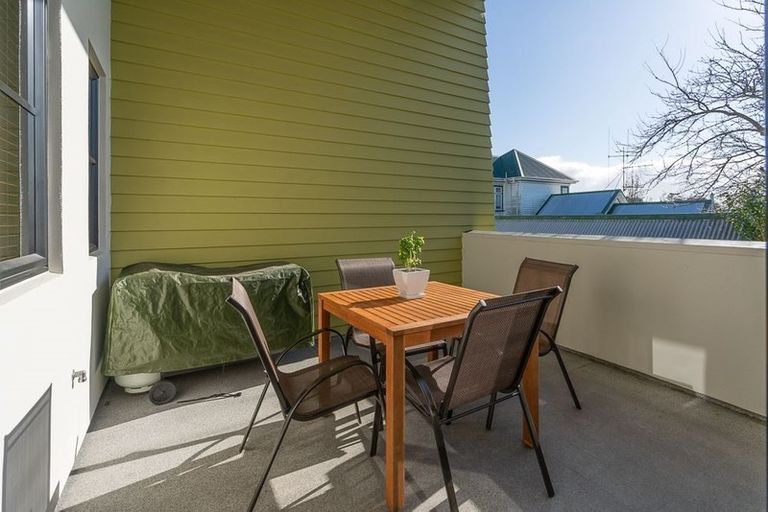 Photo of property in 4/19 Edgecumbe Street, Whitiora, Hamilton, 3200