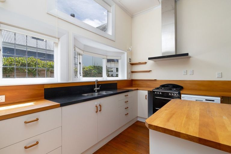 Photo of property in 358 Trafalgar Square, Nelson, 7010