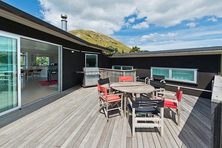 Photo of property in 52 Wellington Street, Enfield, Oamaru, 9491