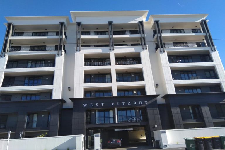 Photo of property in West Fitzroy, 7g/66 Armagh Street, Christchurch Central, Christchurch, 8013