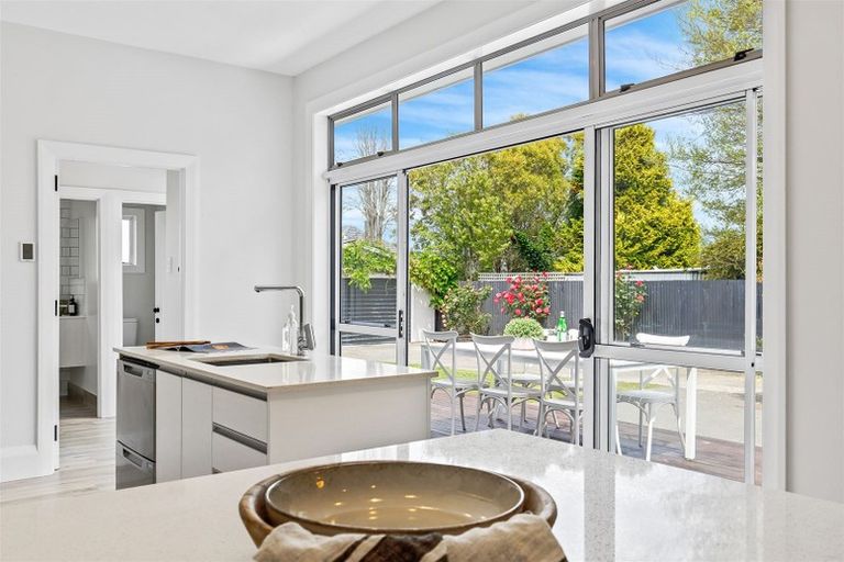 Photo of property in 126 Knowles Street, St Albans, Christchurch, 8052