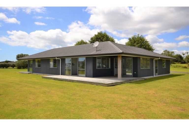 Photo of property in 4 Rarere Terrace, Kerikeri, 0230