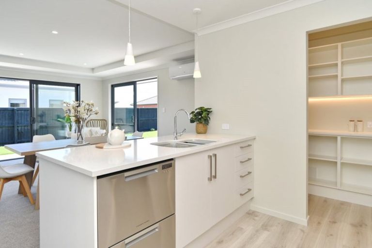 Photo of property in 6 Salisbury Avenue, Rangiora, 7400