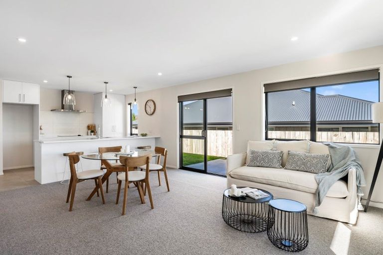 Photo of property in 3 Te Rehutai Rise, Welcome Bay, 3112